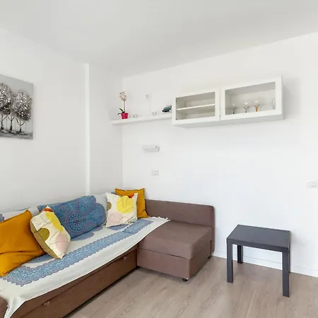 Appartement 1210 In Area *